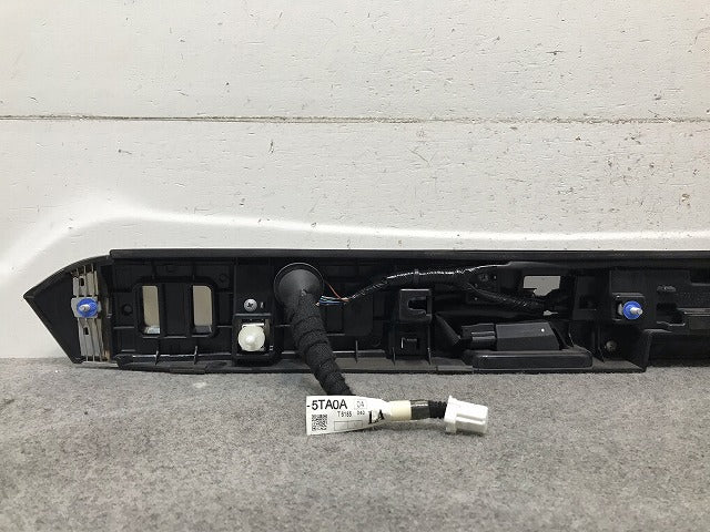 セレナ C27/GC27/GFC27/GNC27/GFNC27 純正 リアフィニッシャー ガーニッシュ 90810-5T*5T 日産(110052)