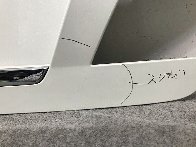 フーガ Y50 純正 リアガーニッシュ フィニッシャー 84810 EG000 84810-EH30A 白 日産(110121)