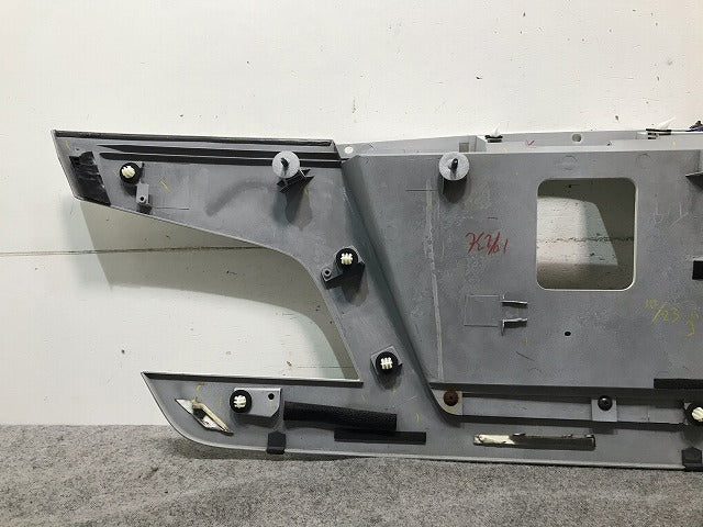 フーガ Y50 純正 リアガーニッシュ フィニッシャー 84810 EG000 84810-EH30A 白 日産(110121)