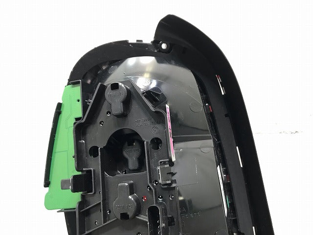 新品! MINI/ミニ F55/F56 純正 前期 右テールランプ/ライト/レンズ LED 7297414-14 63217297414 ミニ(110130)
