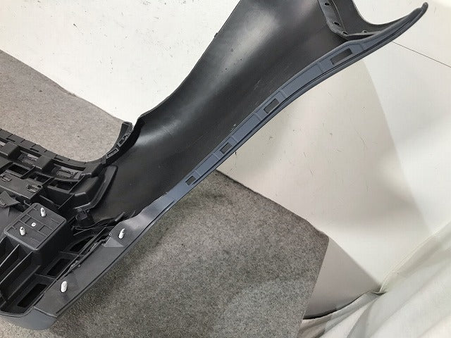 新品! A4(B7) 8E 純正 リアバンパー 8E9807511J 8E9807303AGRU 素地 アウディ(110141)