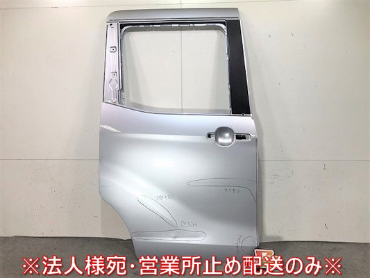 eKスペース B11A 純正 右スライドドア 銀 三菱(110208)