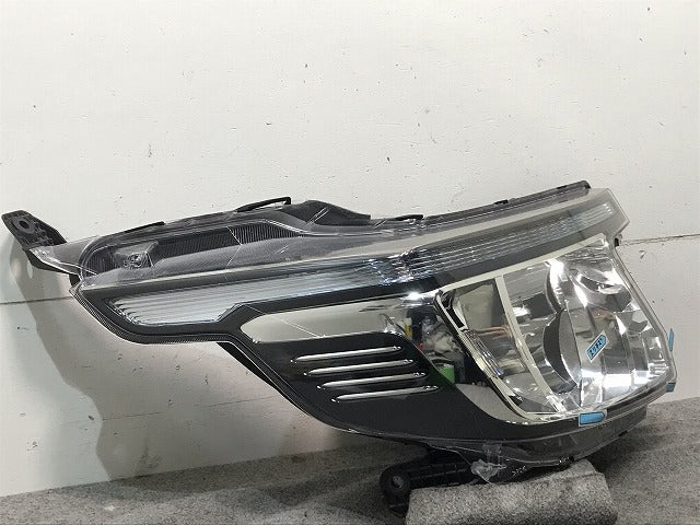N-WGN/Nワゴン JH1/JH2 純正 前期 右ヘッドライト/ランプ キセノン HID レベライザー STANLEY W1973 ホンダ(110379)