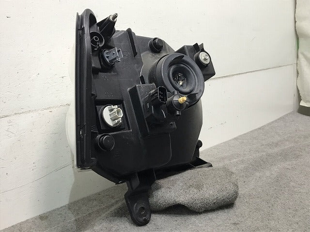 ソリオ MA34S 純正 左ヘッドライト/ランプ ハロゲン レベライザー STANLEY P5293 スズキ(110453)