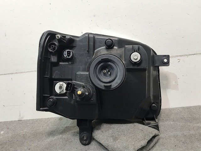 ソリオ MA34S 純正 左ヘッドライト/ランプ ハロゲン レベライザー STANLEY P5293 スズキ(110453)