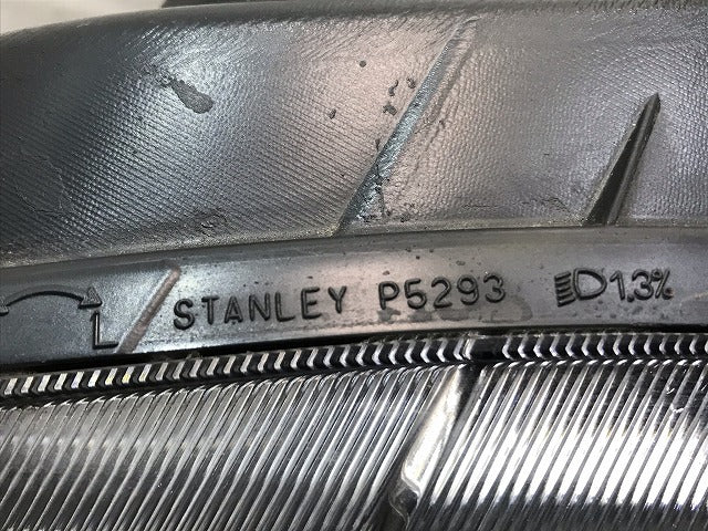 ソリオ MA34S 純正 左ヘッドライト/ランプ ハロゲン レベライザー STANLEY P5293 スズキ(110453)