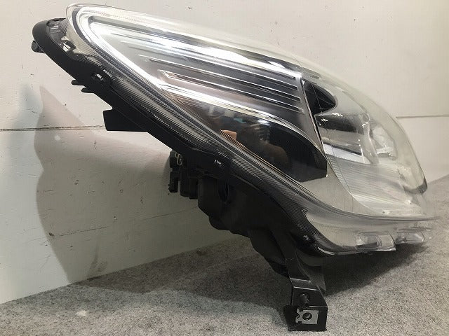 ノート E12/HE12/NE12/SNE12 純正 前期 中期 右ヘッドライト/ランプ ハロゲン ICHIKOH 1868 26015-3VA5A 日産(110626)