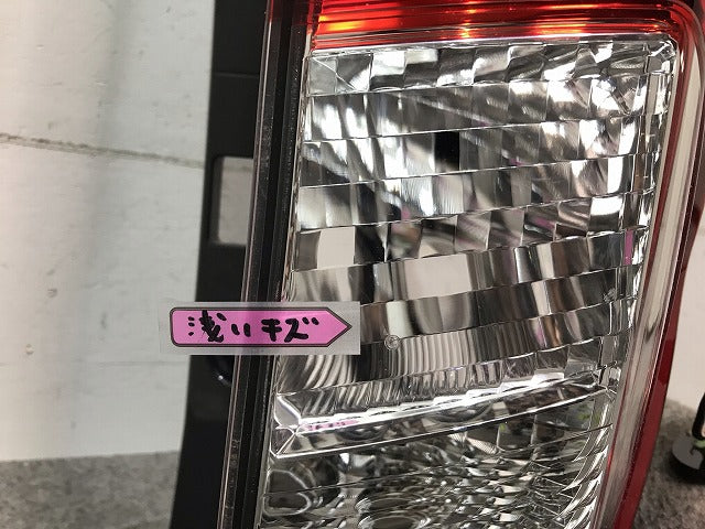 ルーミー/タンク/トール/ジャスティ M900A/M910A/M900S/M910S/M900F/M910F 純正 右テールランプ/ライト/レンズ KOITO 220-69047(110701)