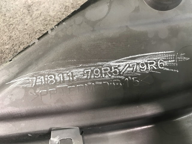 スペーシア MK53S 純正 リアバンパー 71811-79R5/79R6 ブルーイッシュブラックパール３ カラーNo.ZJ3 スズキ(110879)