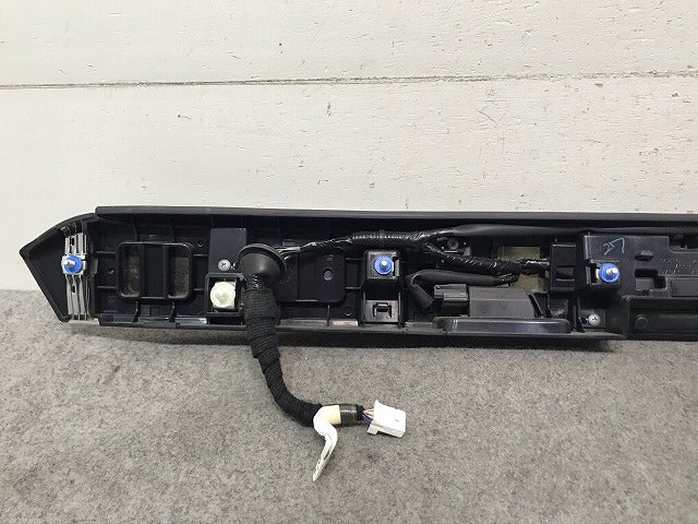 セレナ C27/GC27/GFC27/GNC27/GFNC27 純正 リアフィニッシャー ガーニッシュ 90810 5T※5A 日産(110912)