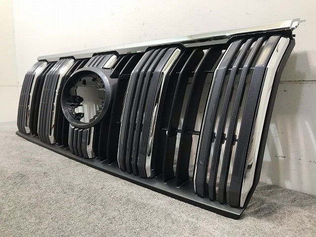新車取り外し! ランドクルーザー/ランクル/プラド 150系/TRJ150W/GDJ150W/151W/GRJ150W/151W 純正 後期 フロント/ラジエターグリル(110919)