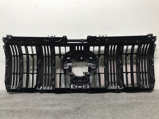 新車取り外し! ランドクルーザー/ランクル/プラド 150系/TRJ150W/GDJ150W/151W/GRJ150W/151W 純正 後期 フロント/ラジエターグリル(110919)