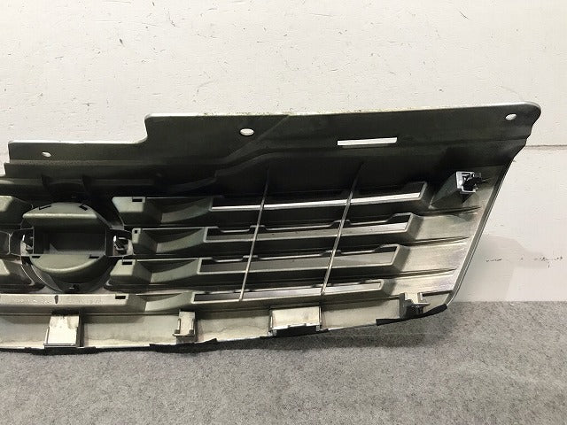 ブルーバードシルフィ G11/NG11/KG11 純正 フロントグリル/ラジエターグリル/ラジエーターグリル 62310 EW000 日産(111019)