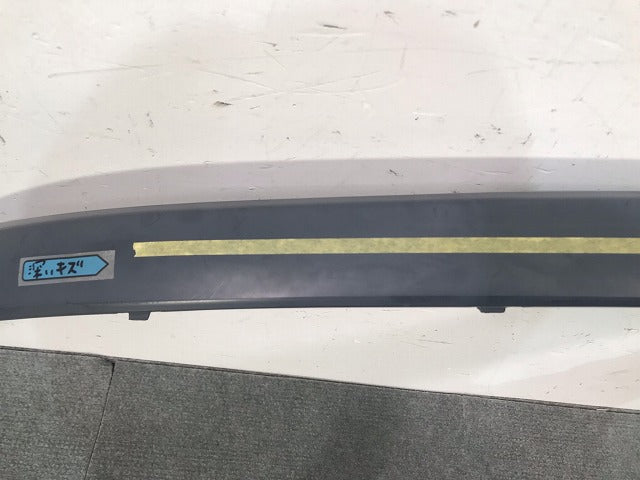 新品! 1シリーズ E81/E87 純正 リアバンパーモール 51127182373/158 577 11 未塗装 BMW(111211)