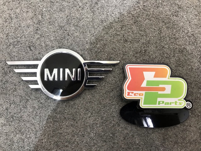 MINI/ミニ F54/F55/F56/F57 純正 エンブレム ミニ(111325)