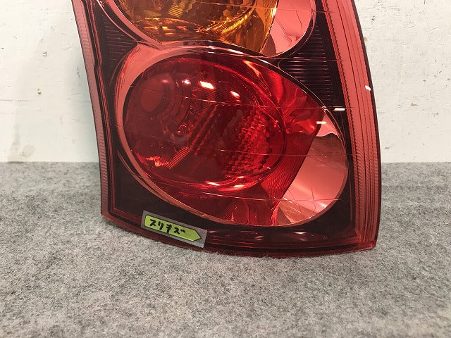 コルトプラス Z21W/Z22W/Z23W/Z24W 純正 左テールランプ/ライト/レンズ STANLEY P4600 8330A15三菱(111381)