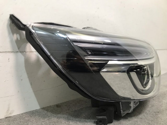 デイズルークス ハイウェイスター B21A 純正 後期 右ヘッドライト/ランプ LED レベライザー KOITO 100-6712J 日産(111424)
