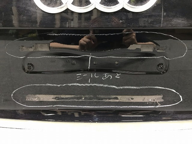 A4/B8 8K系 純正 後期 トランク 黒メタリック アウディ(111447)