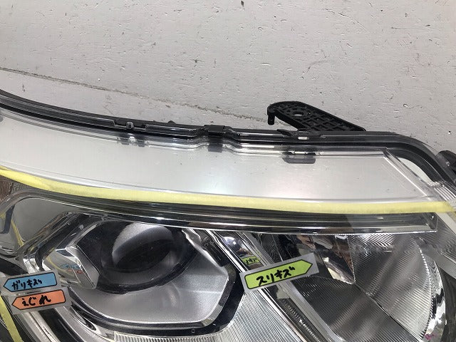 ステップワゴン/スパーダ RP3/RP4 純正 右ヘッドライト/ランプ LED AL Automotive Lighting 33100-TAA-931 ホンダ(111488)