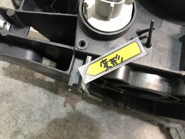 パレットSW/ルークス MK21S/ML21S 純正 左ヘッドライト/ランプ キセノン HID レベライザー KOITO 100-59207 スズキ(111500)