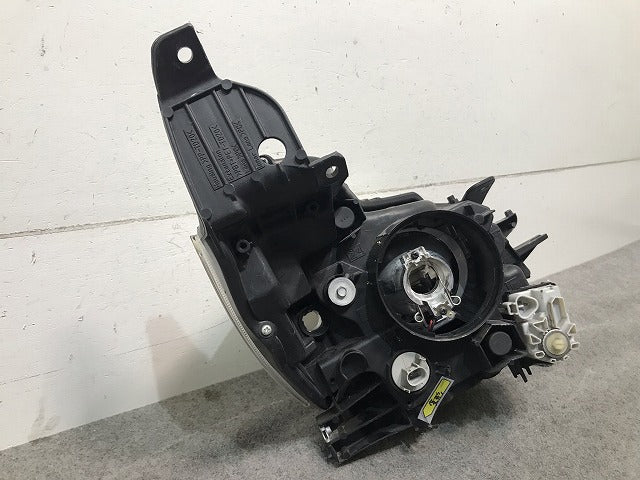 パレットSW/ルークス MK21S/ML21S 純正 左ヘッドライト/ランプ キセノン HID レベライザー KOITO 100-59207 スズキ(111500)