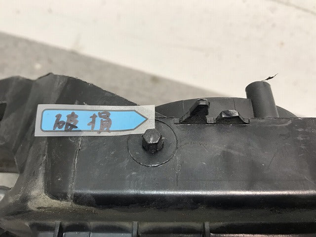 キューブ Z12/NZ12 純正 右ヘッドライト/ランプ ハロゲン レベライザー STANLEY P8190 日産(111601)