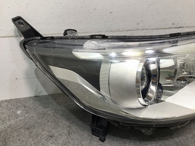 デイズ B21W 純正 右ヘッドライト/ランプ キセノン HID レベライザー STANLEY W1048 日産(111608)