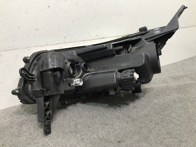 デイズ B21W 純正 右ヘッドライト/ランプ キセノン HID レベライザー STANLEY W1048 日産(111608)