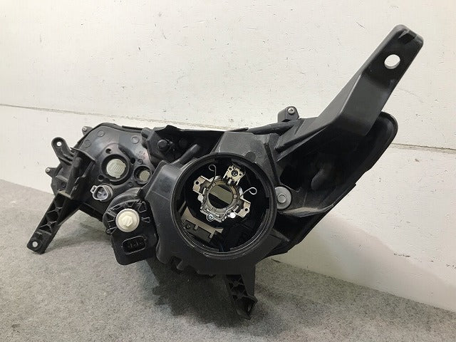 デイズ B21W 純正 右ヘッドライト/ランプ キセノン HID レベライザー STANLEY W1048 日産(111608)