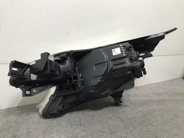 ノート E12/HE12/NE12/SNE12 純正 前期 右ヘッドライト/ランプ ハロゲン レベライザー ICHIKOH 1868 日産(111639)