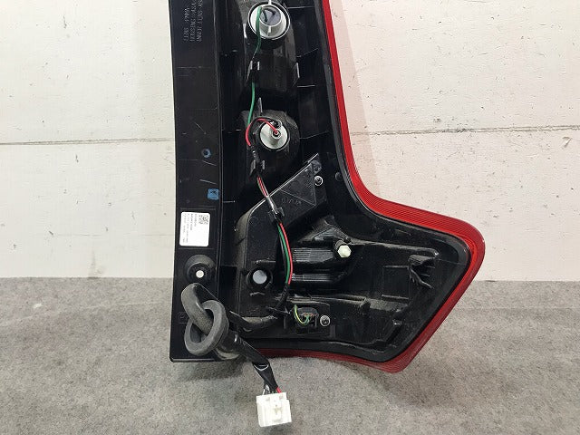 デイズ B21W 純正 後期 左テールランプ/ライト/レンズ ハロゲン ICHIKOH D176 日産(111727)