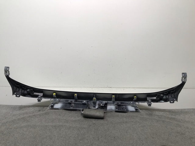 ハリアー ハイブリッド 60系/ZSU60W/ZSU65W/ASU60W/65W/AVU65W 純正 リアガーニッシュ フィニッシャー 76801-48381/76811-48291(111752)