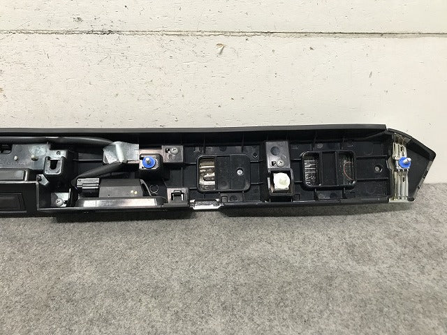 セレナ ハイウェイスター S/X/G C27/GC27/GFC27/GNC27/GFNC27 純正 リアフィニッシャー ガーニッシュ 90810 5T※5A 90810-5TD5D(111789)