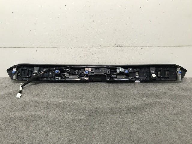 セレナ ハイウェイスター S/X/G C27/GC27/GFC27/GNC27/GFNC27 純正 リアフィニッシャー ガーニッシュ 90810 5T※5A 90810-5TD5D(111789)