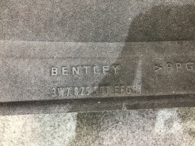 コンチネンタル GT/2016- 純正 フロントアンダーボディ プロテクション アンダーカバー 3W7 825 507 ベントレー(111873)