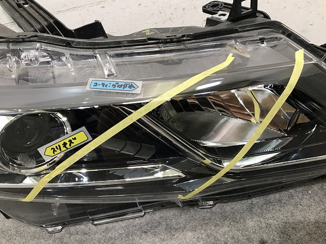 セレナ ハイウェイスター S/X/G C27/GC27/GFC27/GNC27/GFNC27 純正 右ヘッドライト/ランプ LED レベライザー KOITO 100-23721(111959)