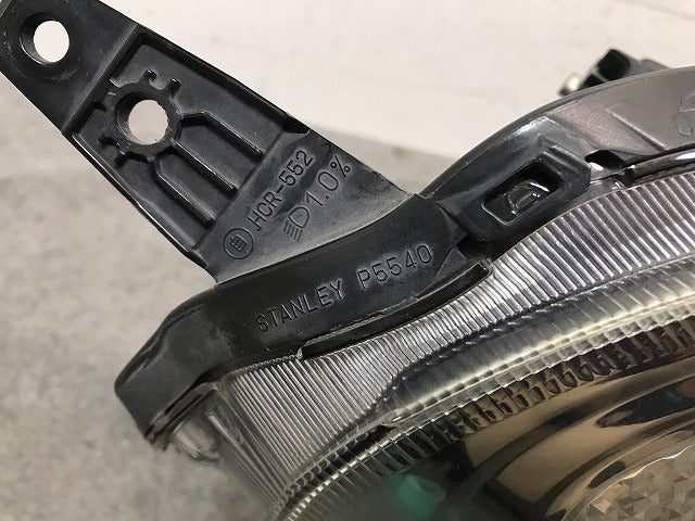 MRワゴン/MF22S 純正 右ヘッドライト/ランプ ハロゲン レベライザー 刻印S STANLEY P5540 スズキ (112080)