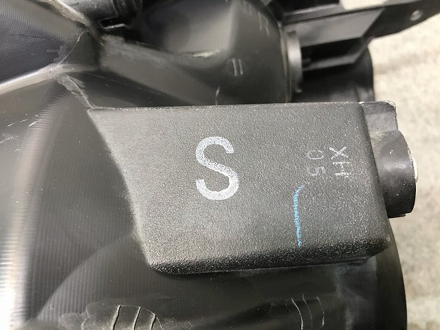 MRワゴン/MF22S 純正 右ヘッドライト/ランプ ハロゲン レベライザー 刻印S STANLEY P5540 スズキ (112080)
