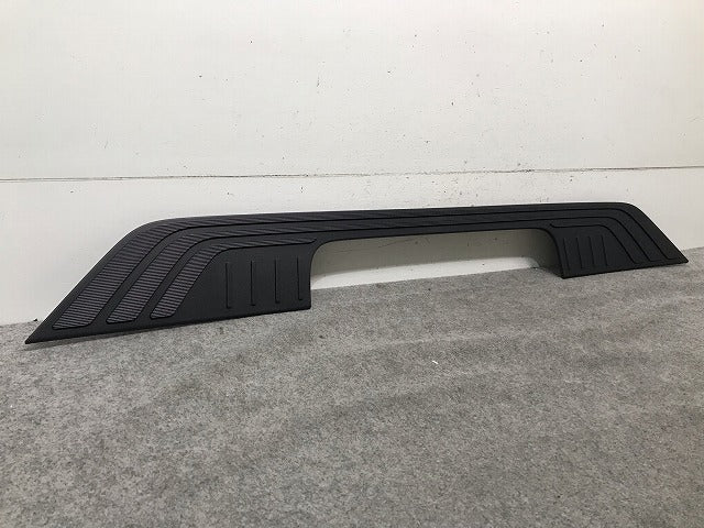 新品!Vクラス/W447 純正 トランクストリップ/ドアシルプレート A447 690 0051 A 4476900051 メルセデスベンツ (112258)