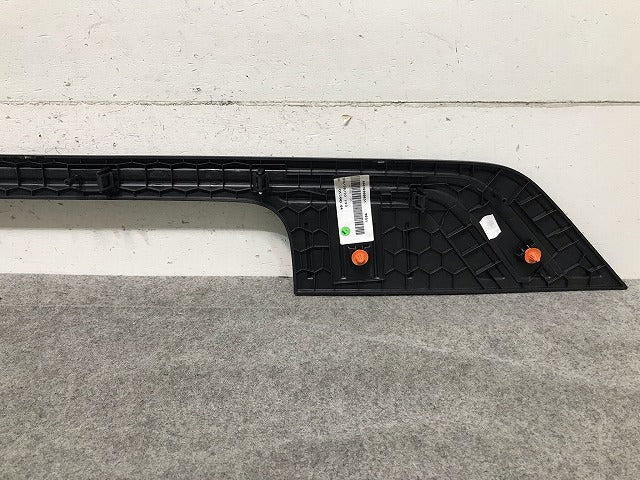 新品!Vクラス/W447 純正 トランクストリップ/ドアシルプレート A447 690 0051 A 4476900051 メルセデスベンツ (112258)
