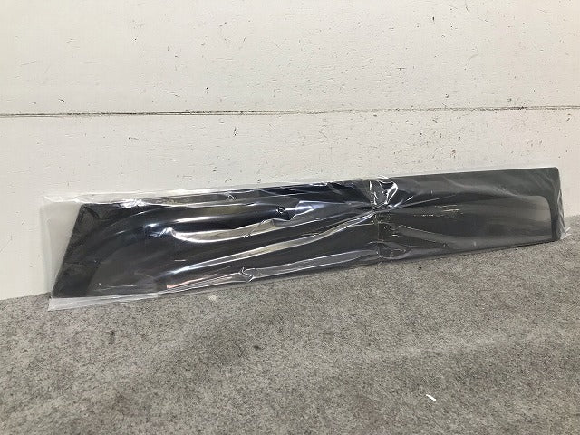 新品!エスクード/TD54W/TD94W/TDA4W/TDB4W 純正 右リア バイザー 83905-65J00 スズキ (112263)