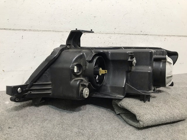 オデッセイ/RB1/RB2 純正 右ヘッドライト/ランプ  レベライザー キセノン HID 刻印J KOITO 100-22497 ホンダ (112267)