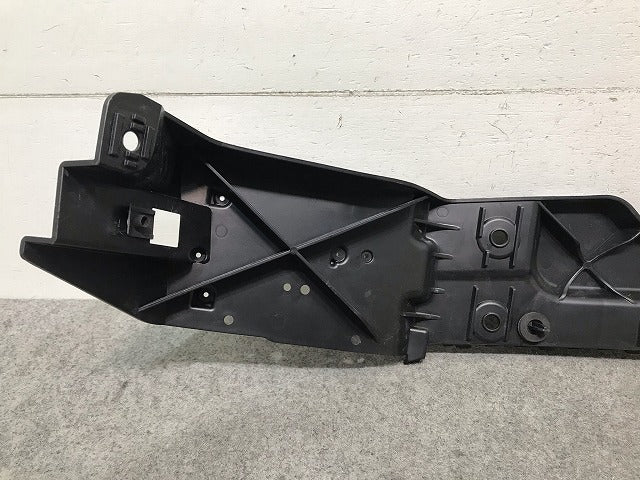 新車取り外し!レンジローバー/スポーツ/2018- 純正 右リア バンパーサポート/ブラケット/ DK62-17A881-A ランドローバー (112294)