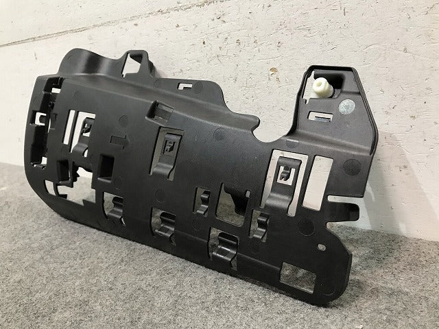 新車取り外し!レンジローバー/スポーツ/2018- 純正 後期 左リア バンパーサポート/ブラケット/ C47056-102 ランドローバー (112302)
