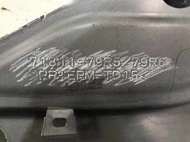 スペーシアカスタム MK53S 純正 リアバンパー 71811-79R5/79R6 ピュアホワイトパール カラーNo.ZVR スズキ(112608)