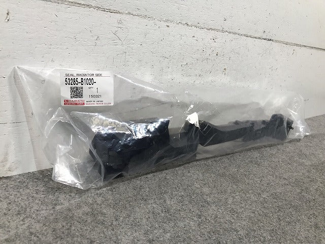 【新品】新品 ルーミー/タンク/トール/ジャスティ M900A/M910A/M900S/M910S/M900F/M910F 純正 ラジエーター サイドエアシール 53285-B1020(112740)