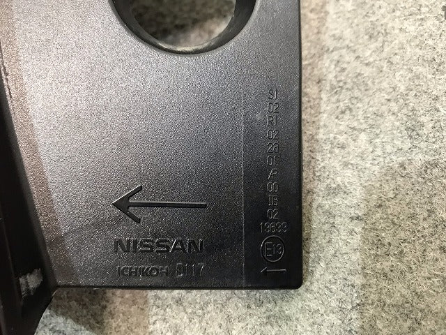 ノート E12/HE12/NE12/SNE12 純正 前期 左テールランプ/ライト/レンズ ハロゲン LED付 ICHIKOH D117 日産(112886)