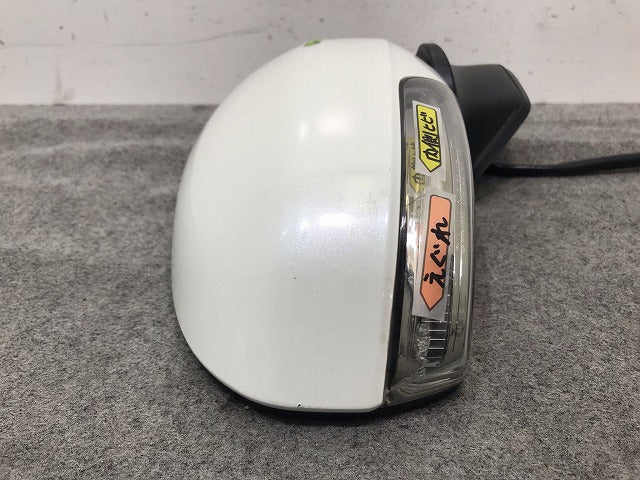 プリウス ZVW30 純正 右ドアミラー 7線 ウインカー付 Murakami 9316 ホワイトパールクリスタルシャイン カラーNo.070 トヨタ(112926)
