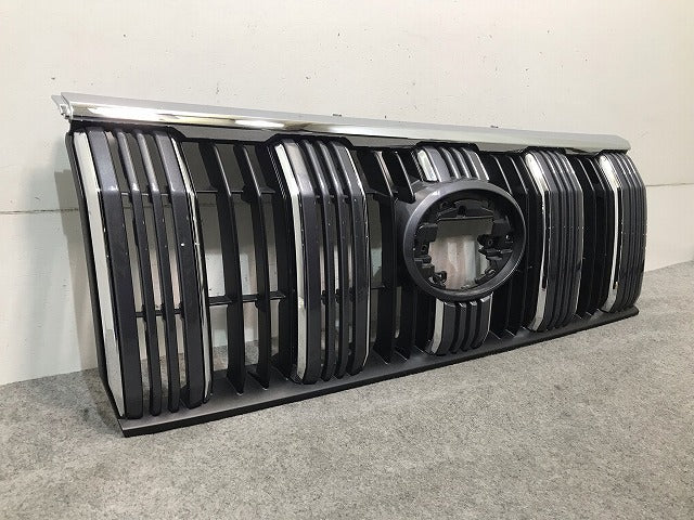 新車取り外し! ランドクルーザー/ランクル/プラド 150系 純正 後期 フロントグリル/ラジエター/ラジエーター/グリル 53111-60C10(113053)