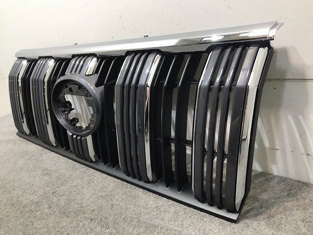 新車取り外し! ランドクルーザー/ランクル/プラド 150系/TRJ150W/GDJ/GRJ150W/151W 純正 後期 フロントグリル 53111-60C10/C50(113059)